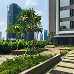 Nice Studio Apartment At Ciputra World 2 By Travelio