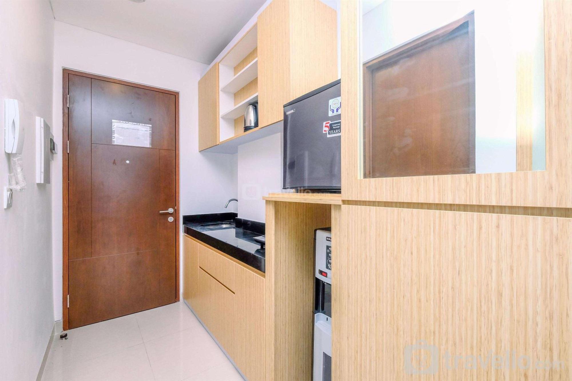Apartemen At Ciputra World 2 By Travelio