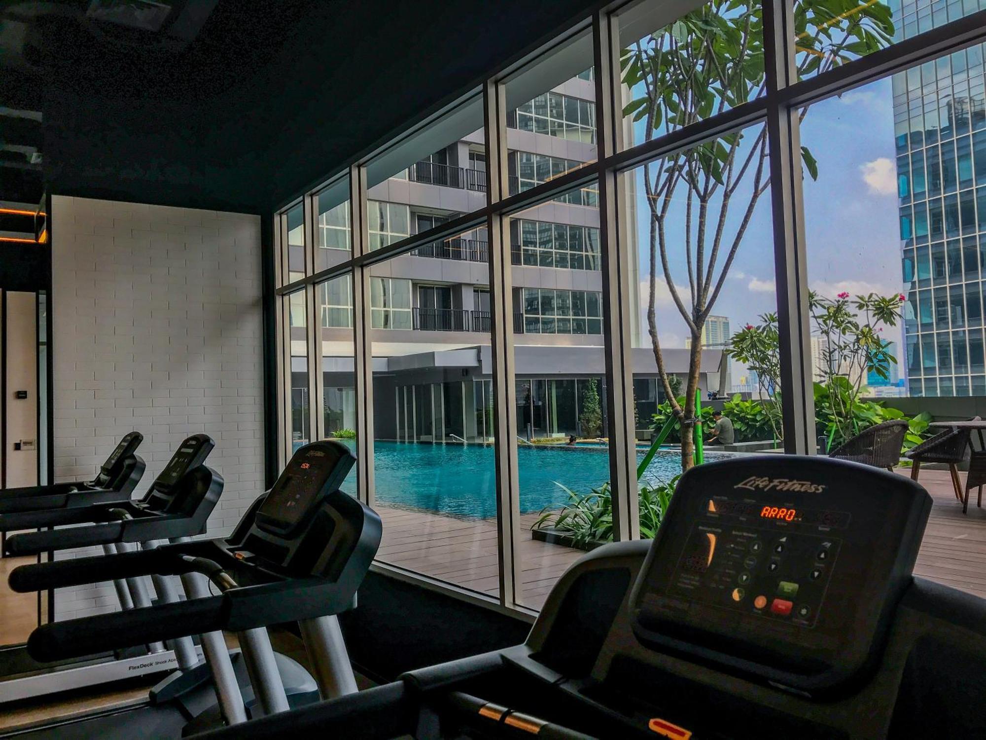 Apartemen At Ciputra World 2 By Travelio